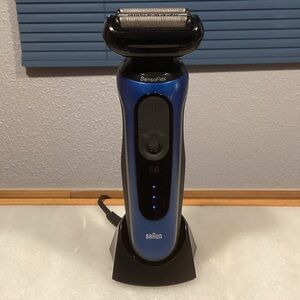 S6 Electric Shaver - Blue and Black